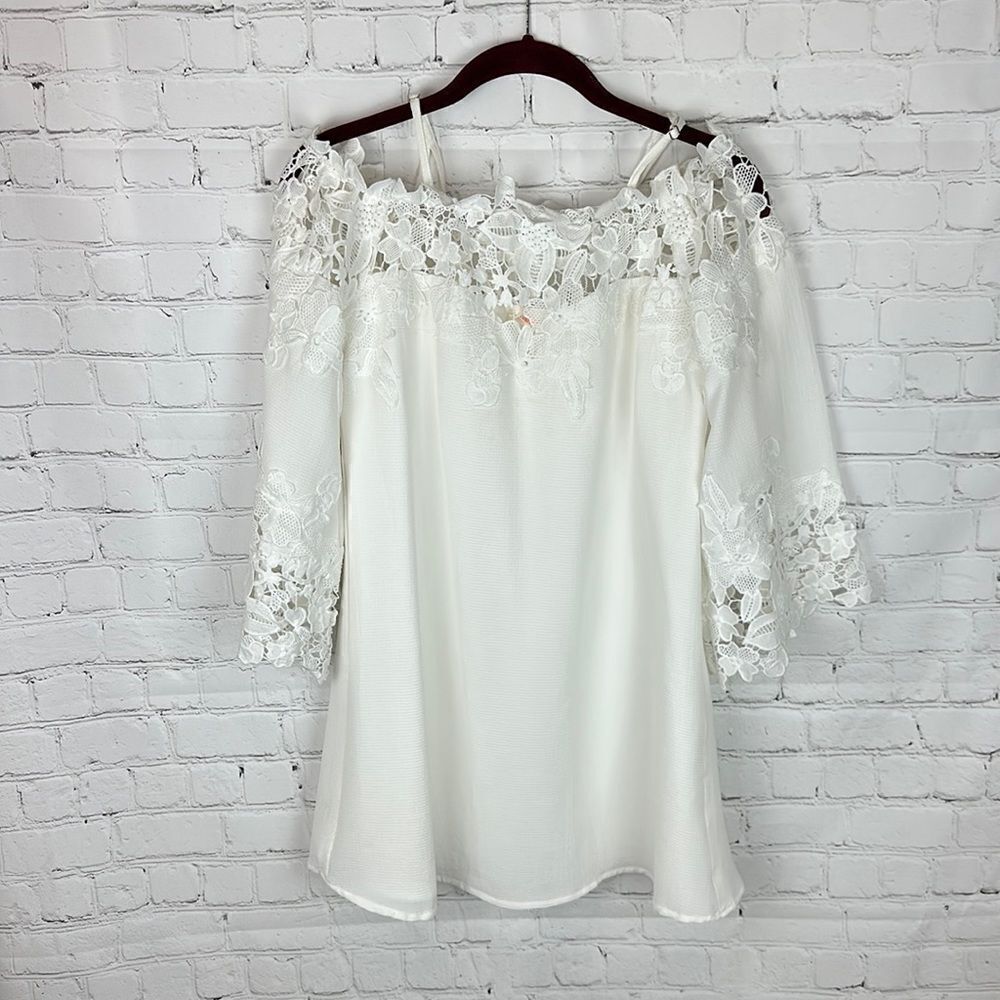 Luxxel White Dress Lace Accent Cold Shoulder Size Small